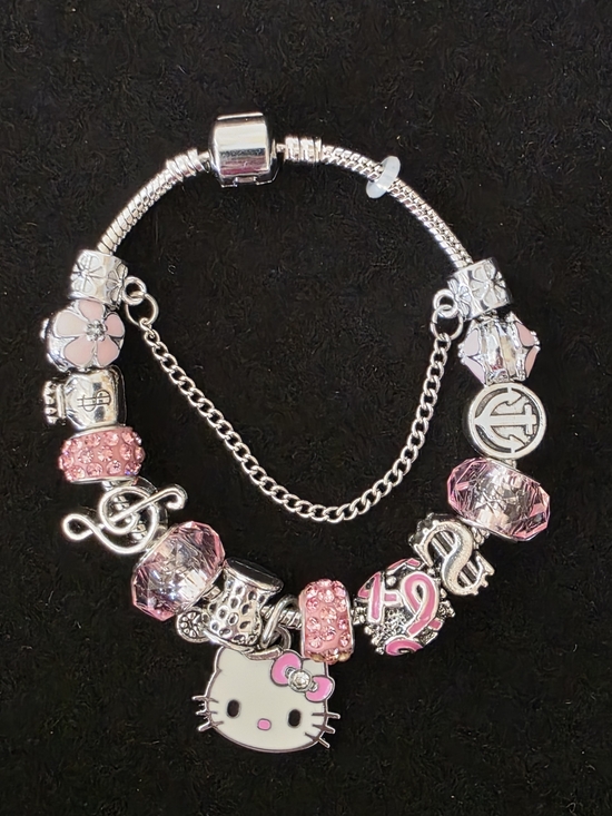 Jewelry - Hello Kitty Pink Charm Bracelet